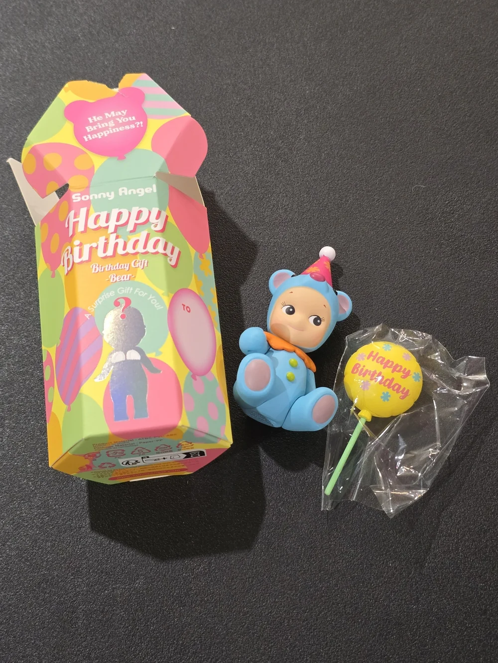 Sonny Angel Birthday Gift Bear Mini Figurw
